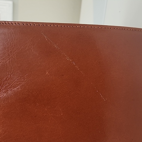 Vintage Raphaël leather bag - Picture 3 of 6